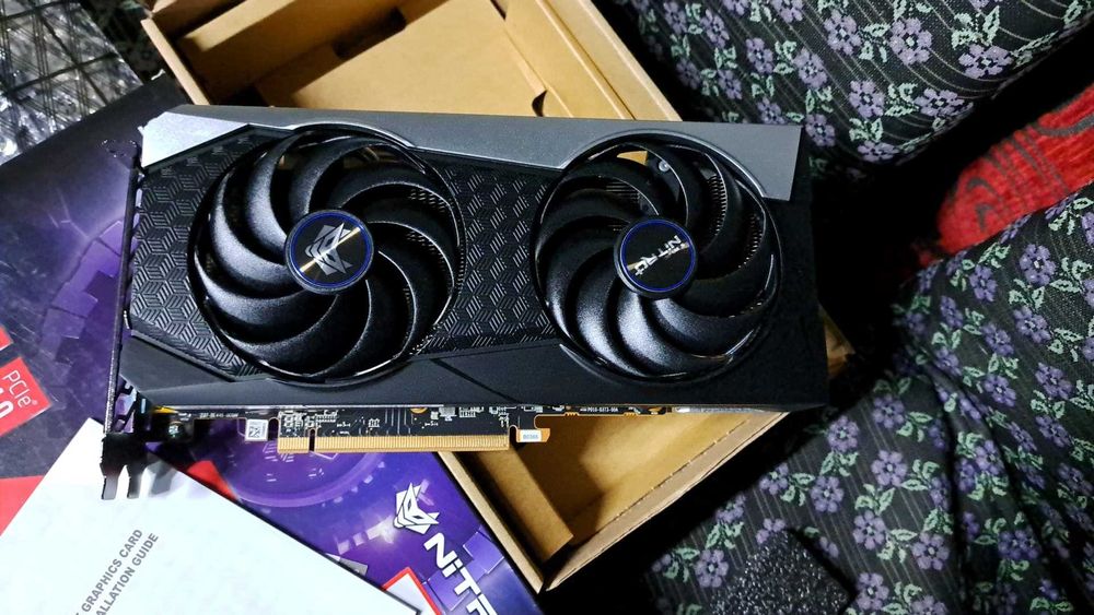 Placa video Sapphire Radeon RX 6600 XT PULSE, 8GB GDDR6 –ca noua