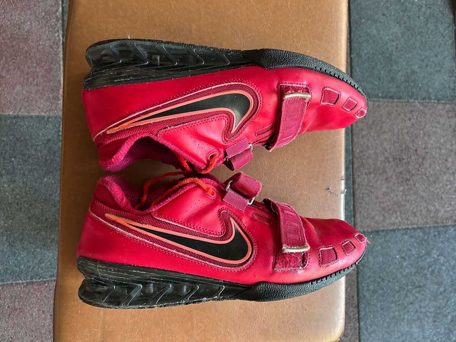 Щангети Nike Romaleos 2 red