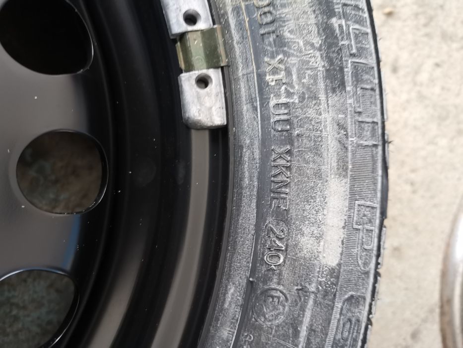 Гуми Pirelli произведени в Германия за Мерцедес 124