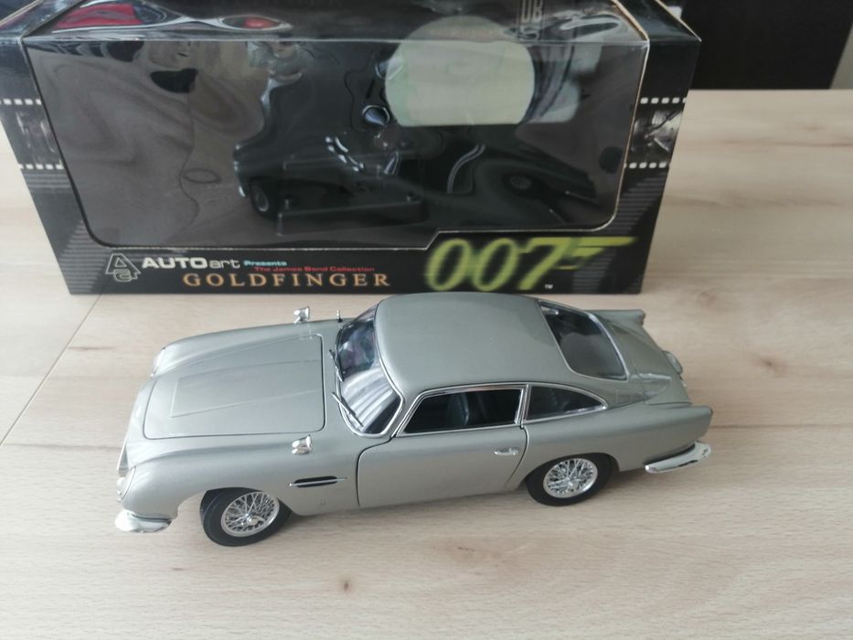Aston Martin DB5, Autoart 1:18