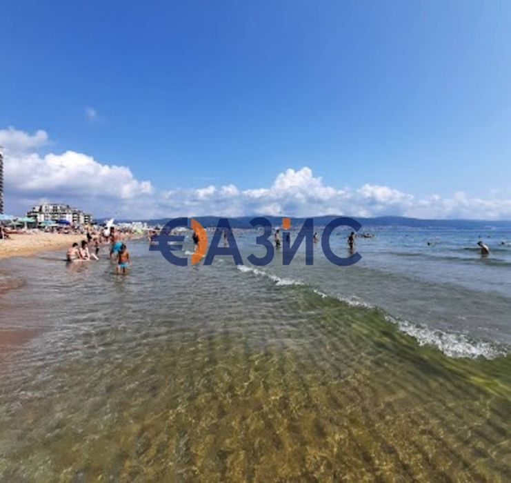 Продава се Двустаен апартамент в к.к. Слънчев бряг - 43 кв.м за 1559 €/кв.м - Снимка #12