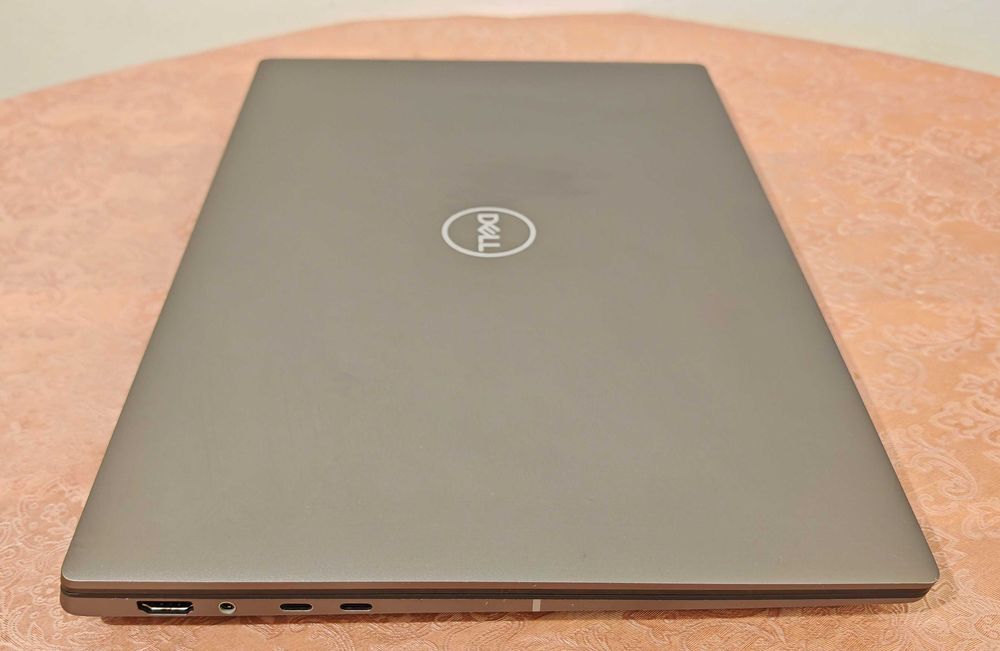 Dell Precision 5680/Core i7-13700H/16 RAM/256 SSD/500 nits 100% DCI-P3