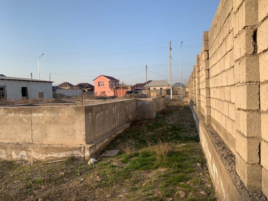 Жер сатылады фундаментпен Продается земля