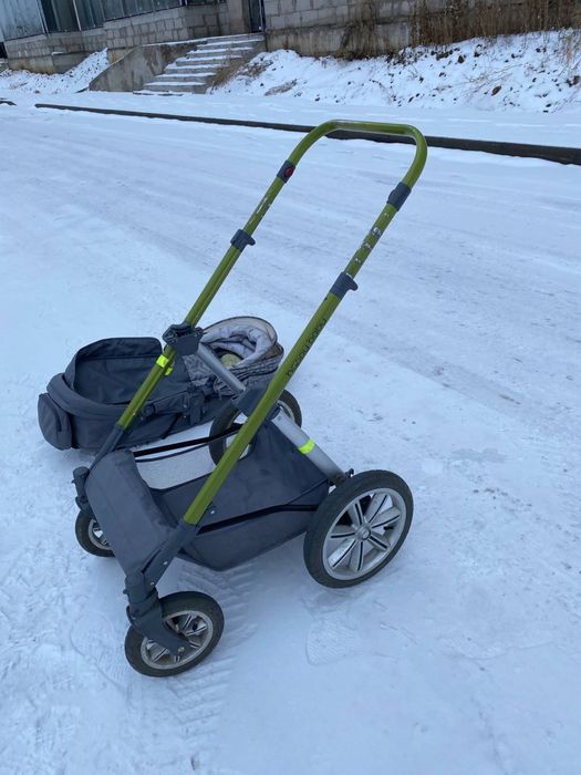 Коляска детская прогулочная