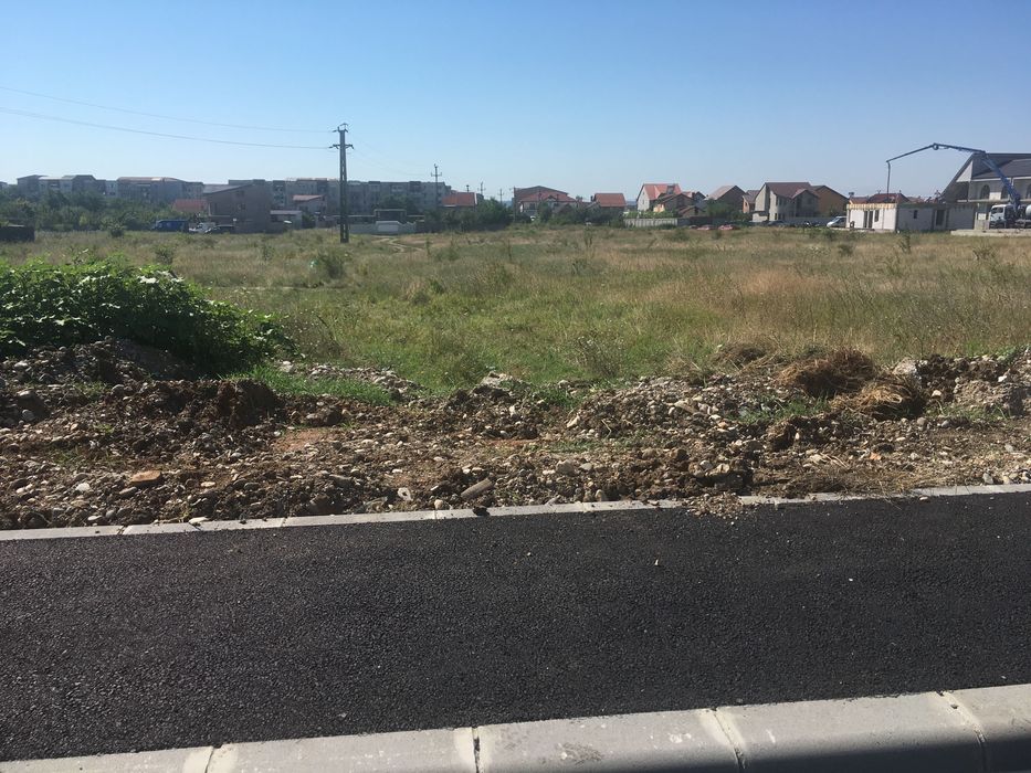 Vând / închiriez teren intravilan zona -Spital de boli paleative/