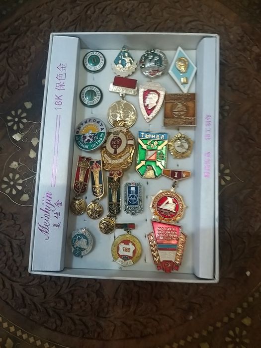 Продам значки, времён СССР