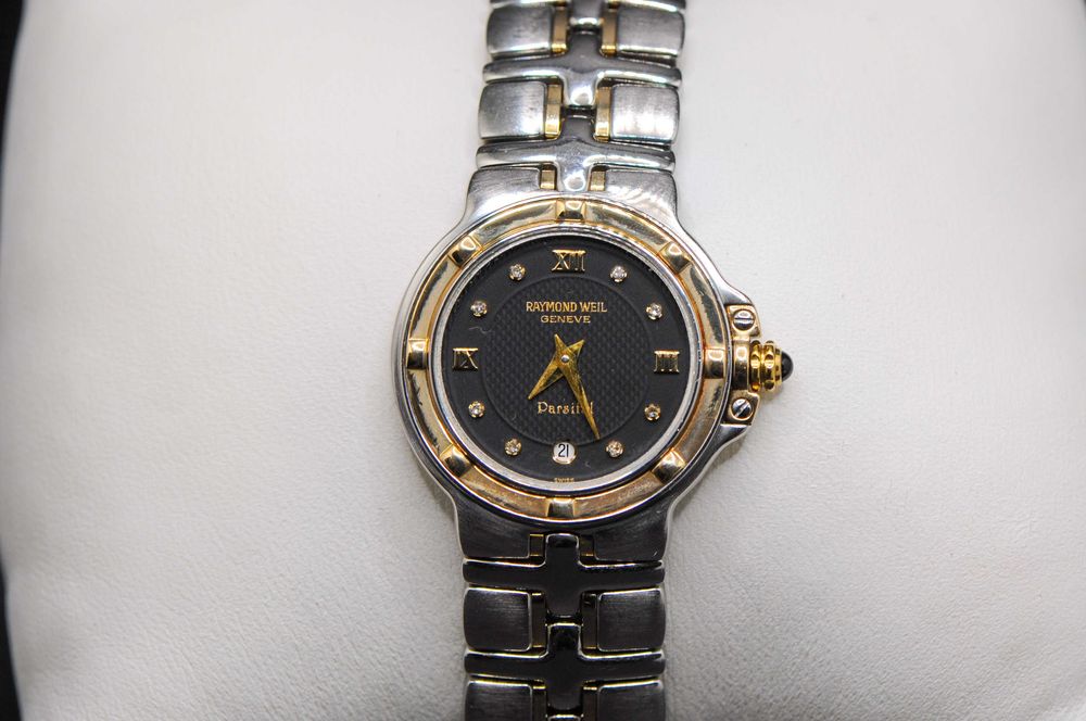 Швейцарски дамски часовник с диаманти, 18K - Raymond Weil Parsifal