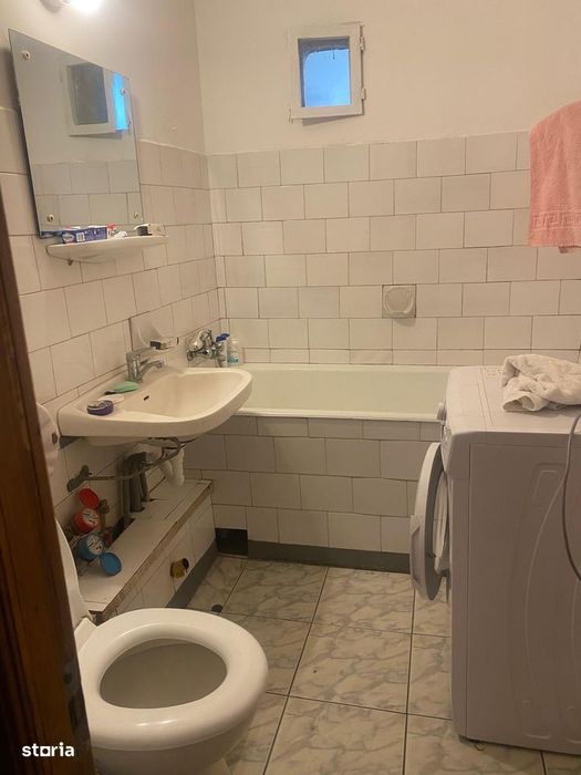 Apartament 3 camere de vanzare, zona-Exercitiu