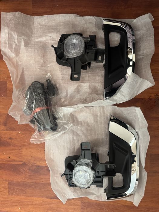 Туманник Тойота Ленд крузер 300