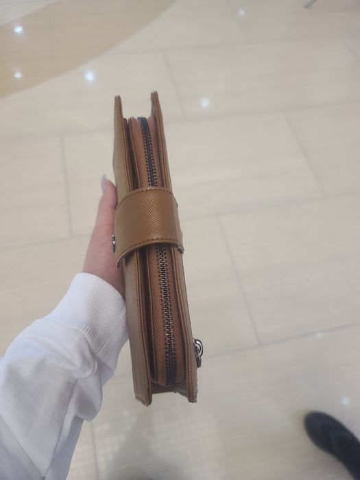 Продаётся мужской клатч- портмоне из натуральная кожа. Бренд Karya