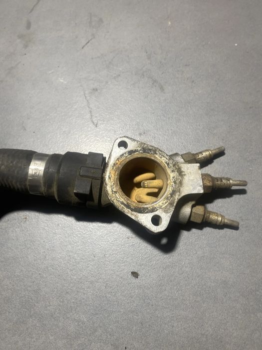 Preincalzitor apa 038121145 Volkswagen VW Passat 2000