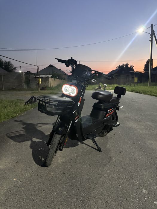 Скутер танк М800