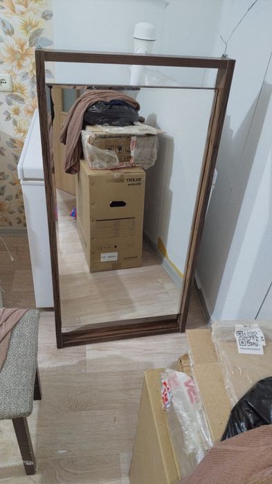 Коммод с зеркалом
