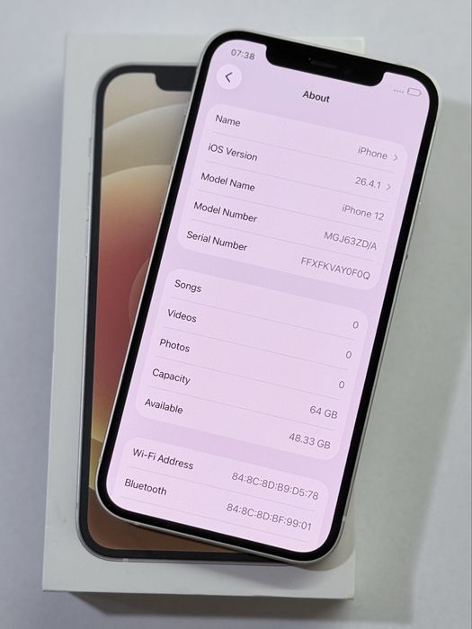 iPhone 12 бял 92% battery