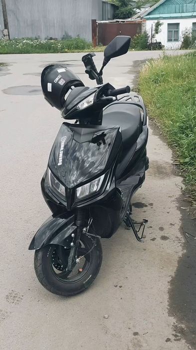 Обменяю м8 скутер