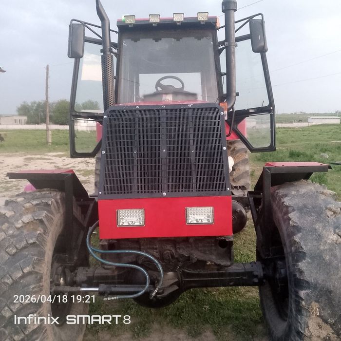 Traktor sotiladi