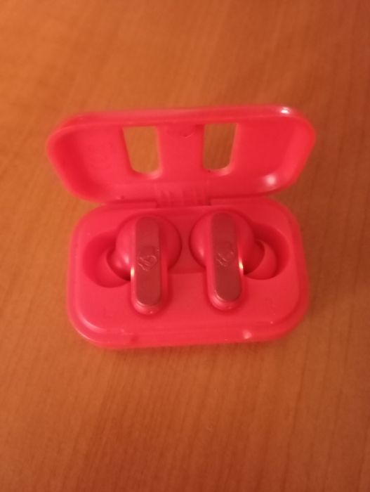 Căști wireless nefolosite perfect funcționale