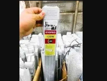 Светильник 120 см. для освещения