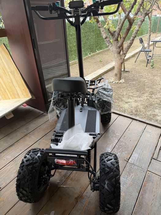Vand scooter 4 roti