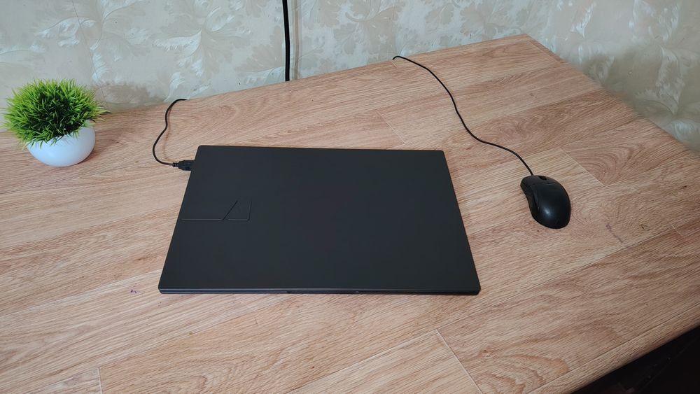 Продам топовый игровой Ноутбук Intel Core i7 со всеми документами