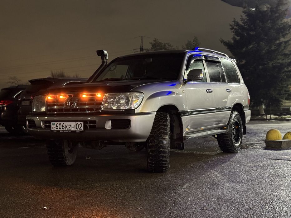 Land  cruiser 105