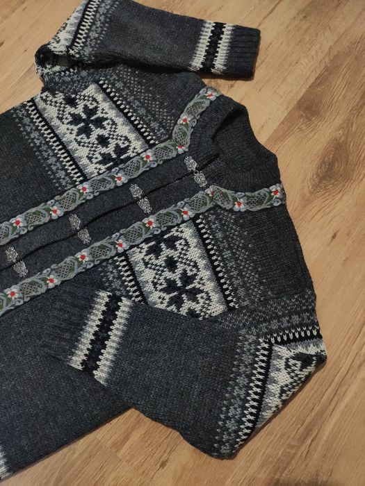 Pulover traditional norvegian din lână mărimea M bărbați sau XL damă