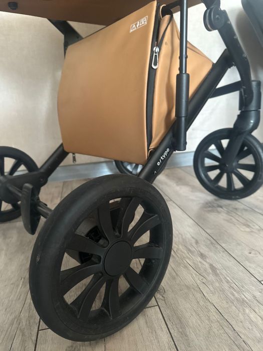 Продам коляску Anex e-type