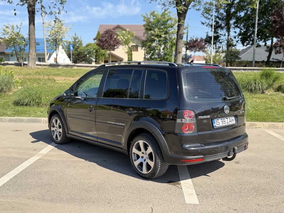 VOLKSWAGEN Touran 2009 — imagine 4
