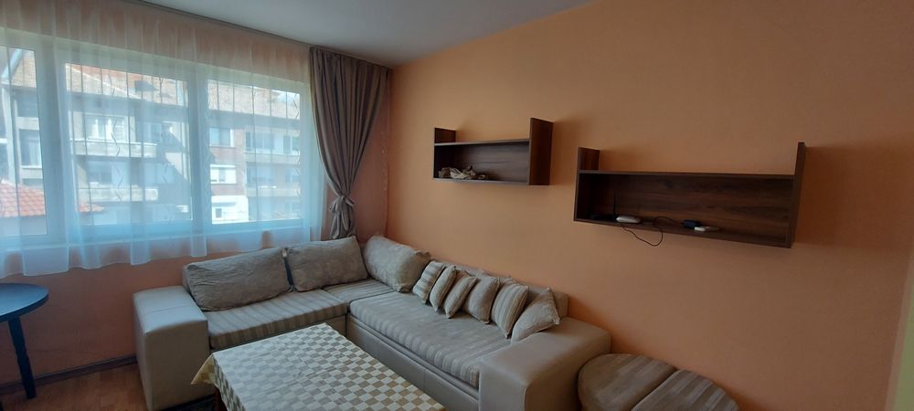 Дава се под наем Двустаен апартамент в Асеновград - 60 кв.м за 306 € - Снимка #3