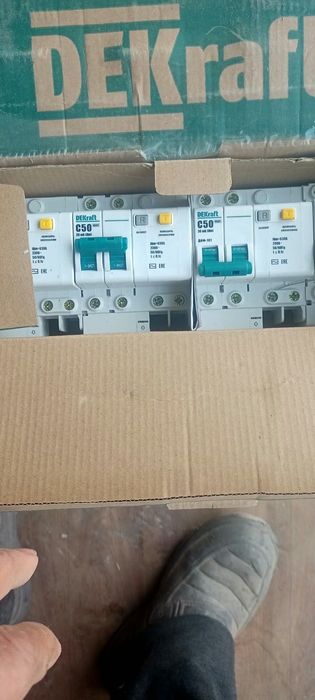 Дифференциальный автомат DEKraft ДИФ-101 2Р 50А 30mA(15008)