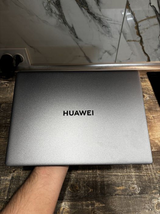 Срочно продам Huawei MateBook D14