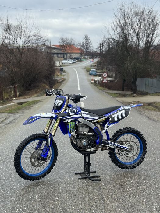 Yamaha YZ450-F .