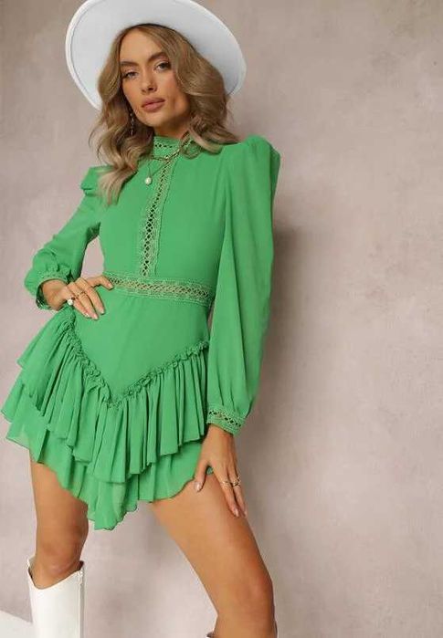 Rochie verde cu volane