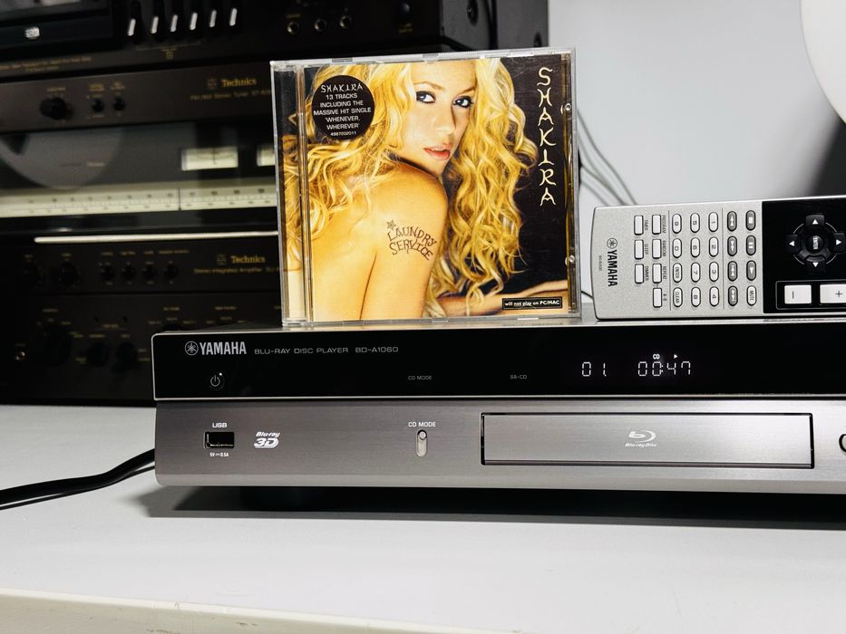 Blu-ray/Cd-player YAMAHA BD-A1060,telecomandă,analog/balanced/optical