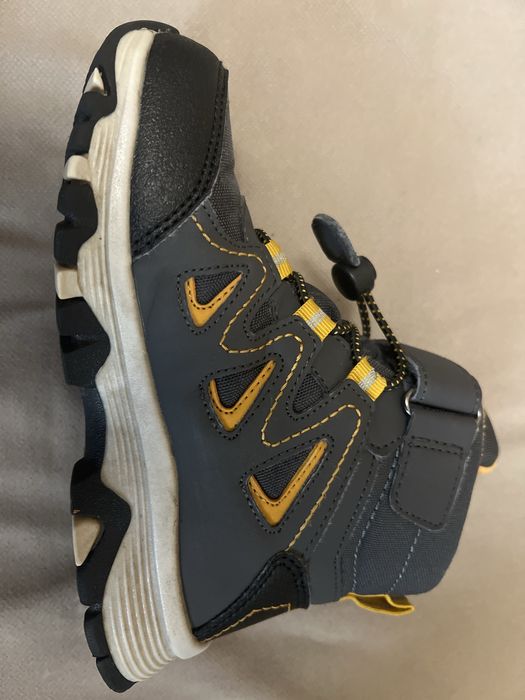 Зимнее сапоги на мальчика