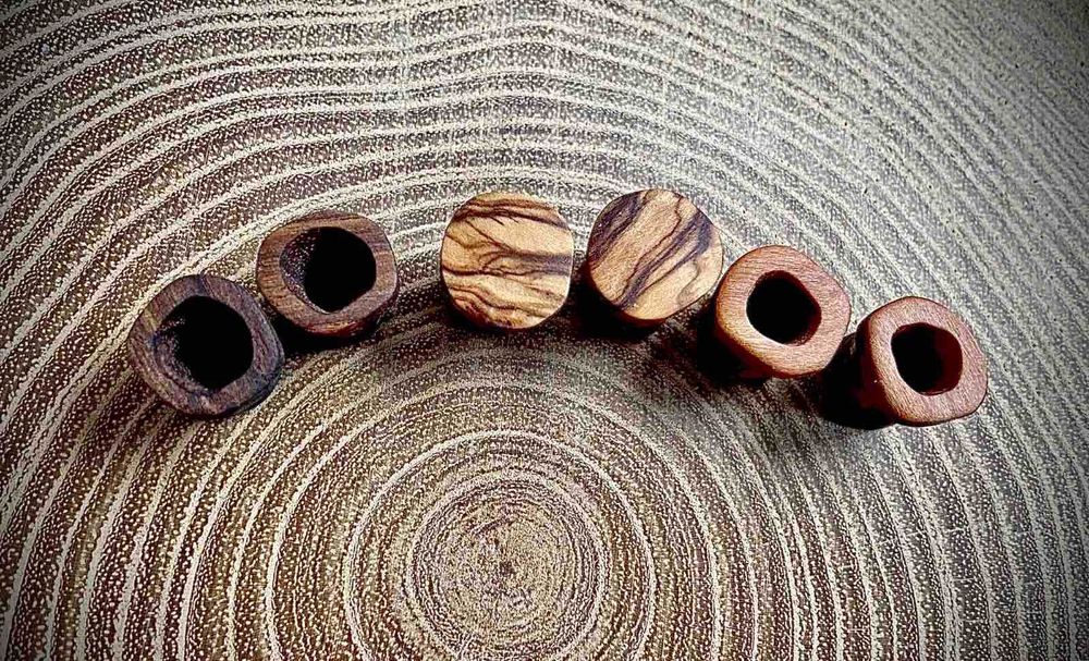 Ръчно изработени дървени флешове (ear plugs)