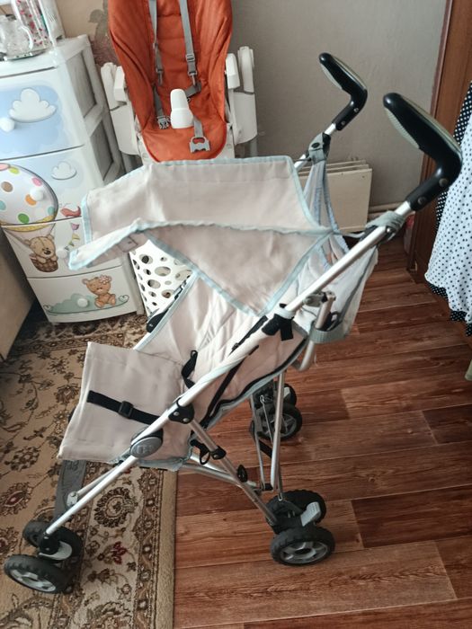Прогулочная коляска бренд Chicco