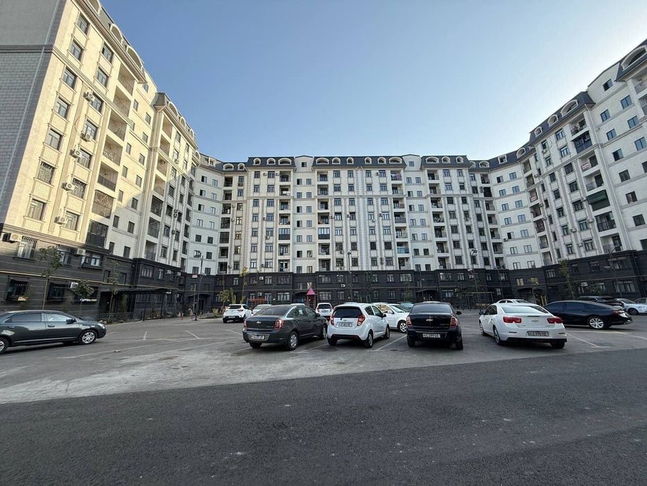 Продам квартиру Карасу 3 Академия МВД 4/9-/10 148м2