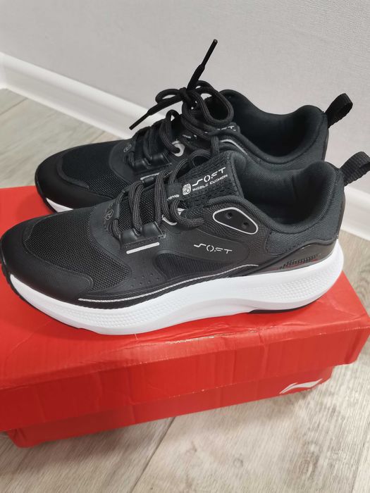 Кроссовки Lining