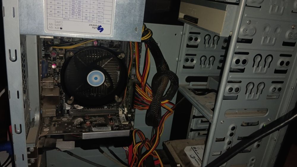 Компьютер (только системный блок)