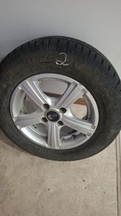 Продам Резину с дисками срочно