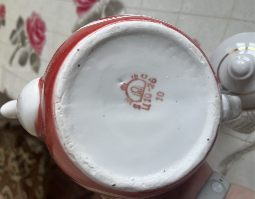 Фарфоровый чайник. 1 литр. СССР.