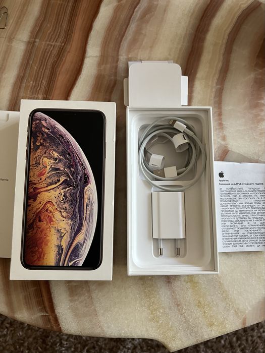 Продавам iPhone XS max Gold 512 GB
