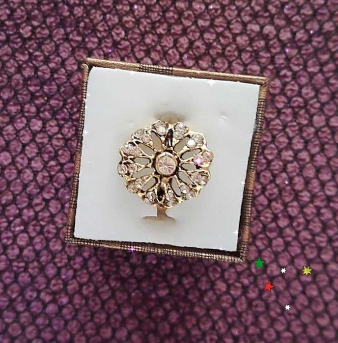 Бижута пръстени и обици