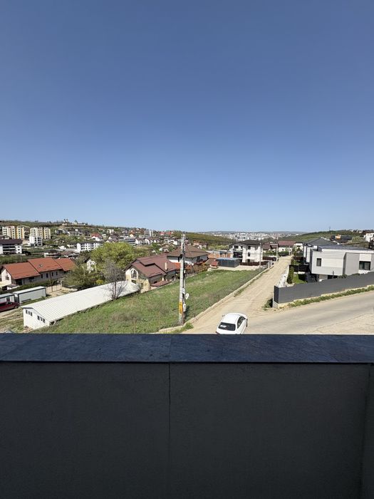 Persoana fizica inchiriez apartament