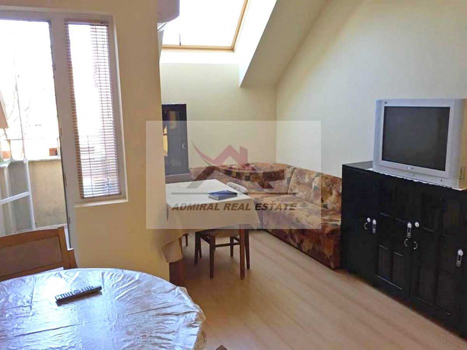 Дава се под наем Двустаен апартамент в Варна, Колхозен пазар - 50 кв.м за 300 € - Снимка #1