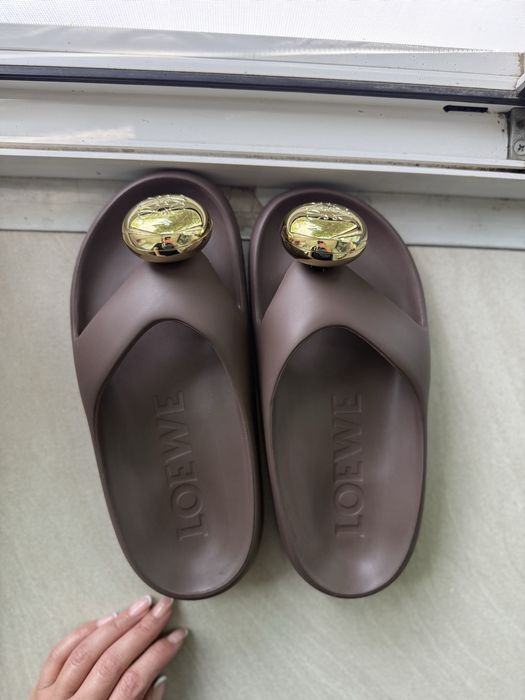 Papuci Loewe marimea 40