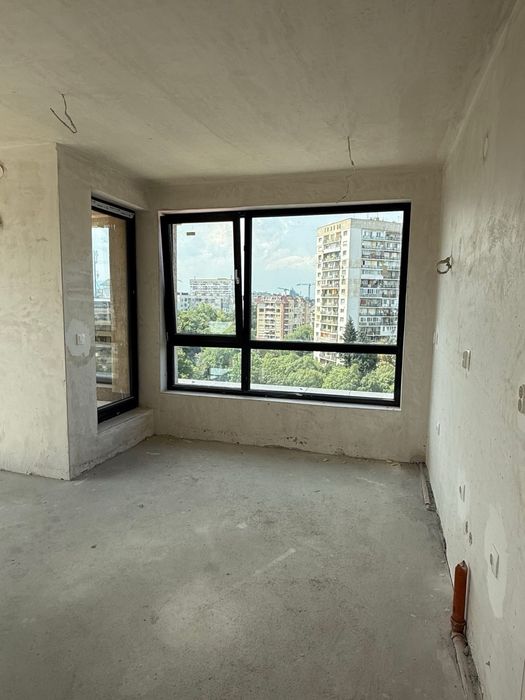 Продавам апартаменти в Младост 1А