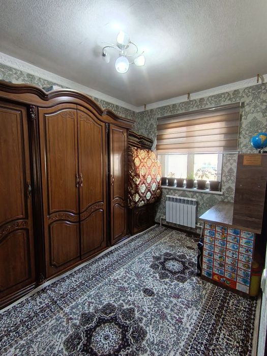 Navoiy shahrida qulay 2-xonalik kvartira sotiladi!