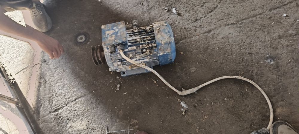 Продам электродвигатель